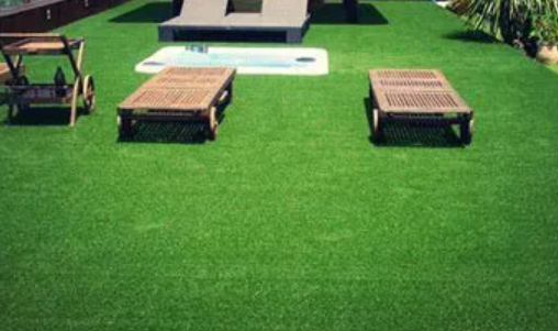 Outdoor landscape artificial grass is an excellent choice for creating elegant and functional spaces, thanks to its low maintenance, aesthetic appeal, versatility, and eco-friendly features. Whether for residential yards or commercial projects, artificial grass provides long-term economic benefits and a comfortable user experience, making it an essential element in modern landscaping.