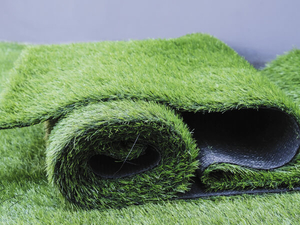 h&oslash;y mengde kunstgress.jpg