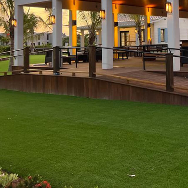 Казаоница за двориште Ландхетиц Синтетички травњак 