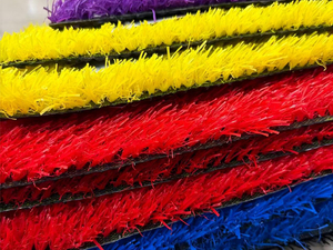 R&oslash;d gul bl&aring; 20mm 25mm syntetisk kunstgress.jpg