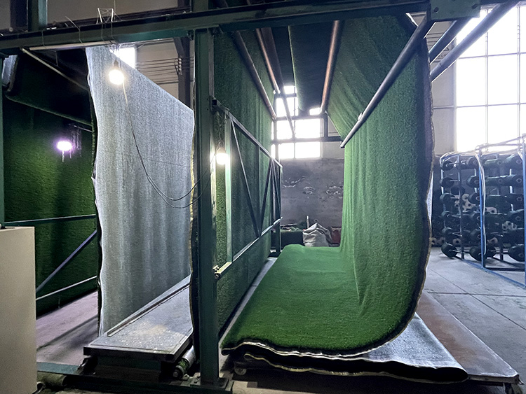 synthetic artficial grass manufacturer.jpg
